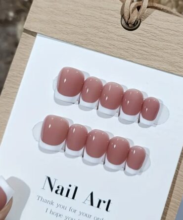 Chic Bebe Hand made Stick On Nails