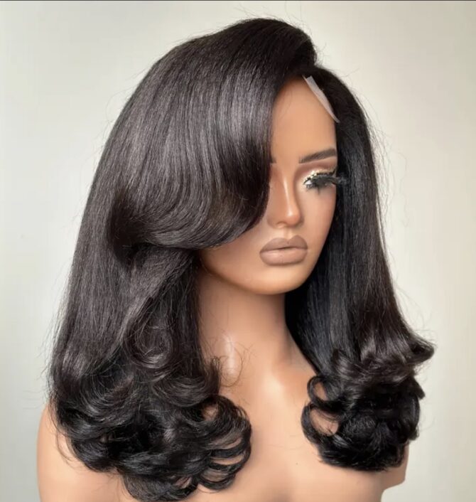 Vera kinky layered lace wig - Image 3