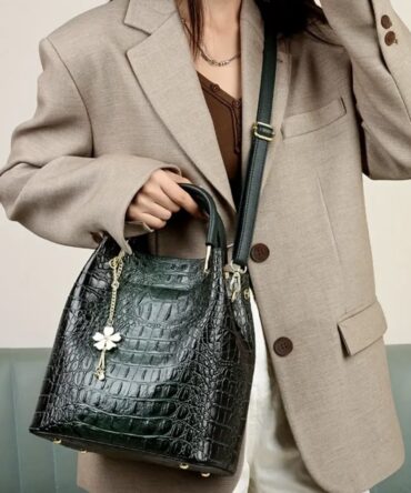 Crocodile Pattern Bucket Bag