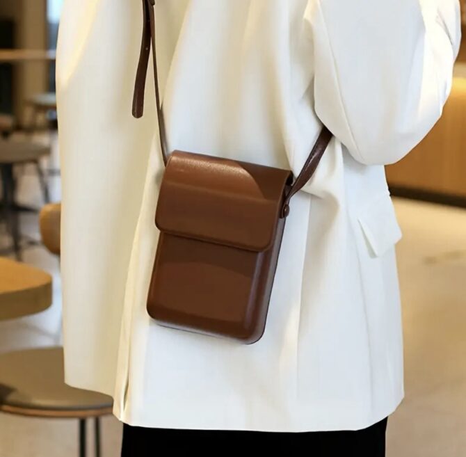Minimalist Leather CrossBody Pouch