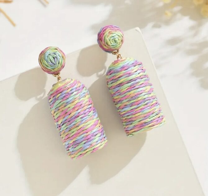 Handcrafted Rafia Earrings - Image 4
