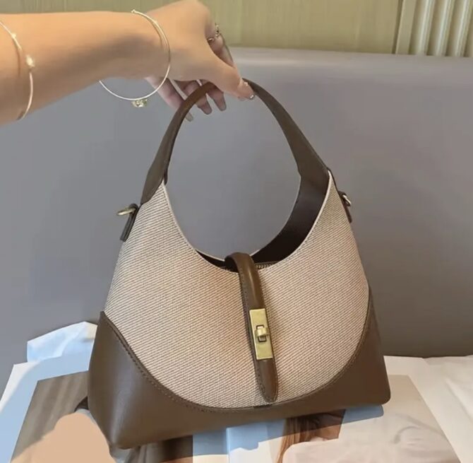 Raffia chic bag